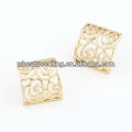 Elegante hueco cuadrado de oro plateado pendientes 10113543